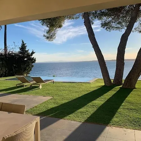 Casa Ciclon * Οριουέλα
